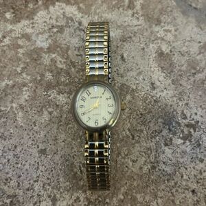 Watch-it two toned stretch band watch